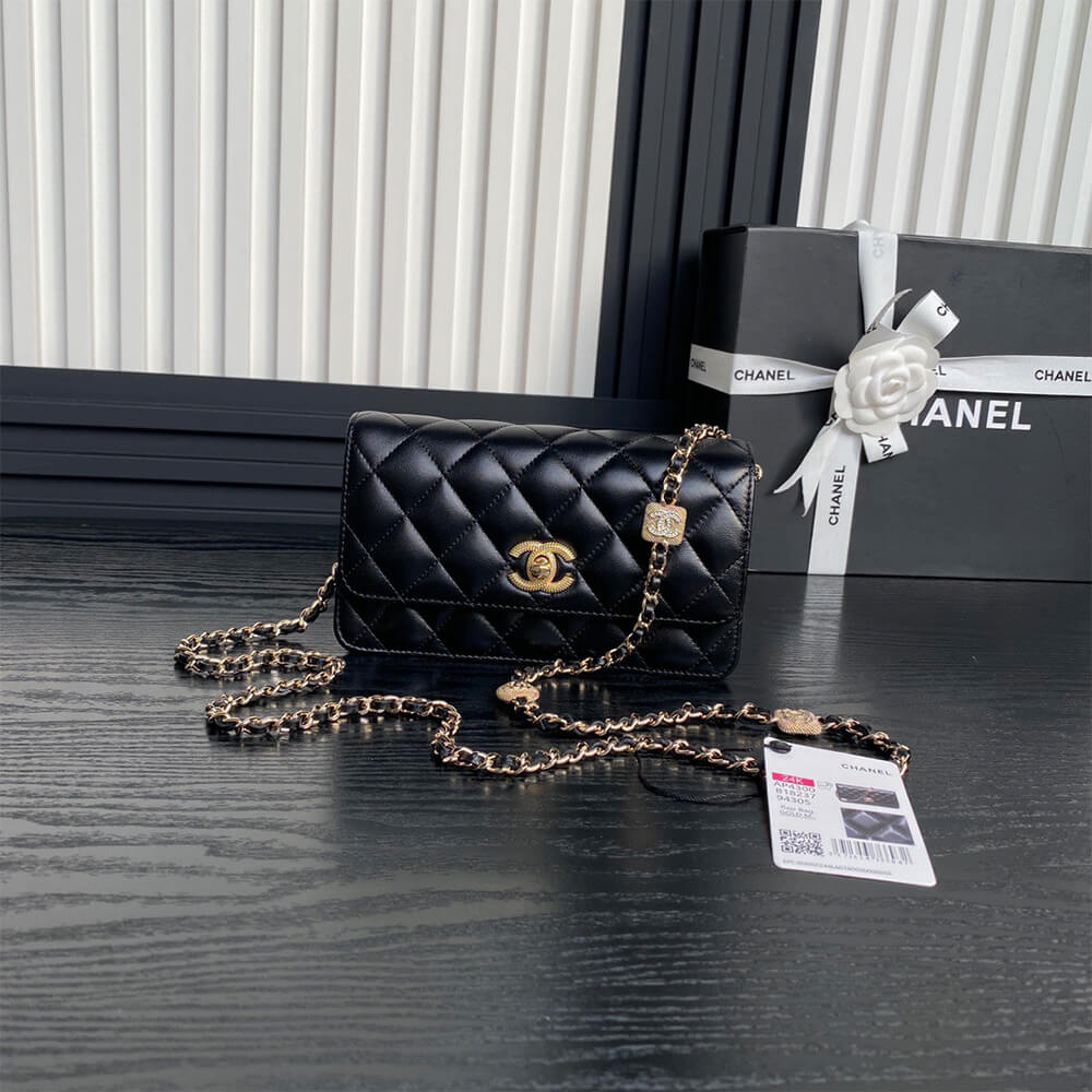 CHANEL Clutch With Chain(HIGH-END GRADE)