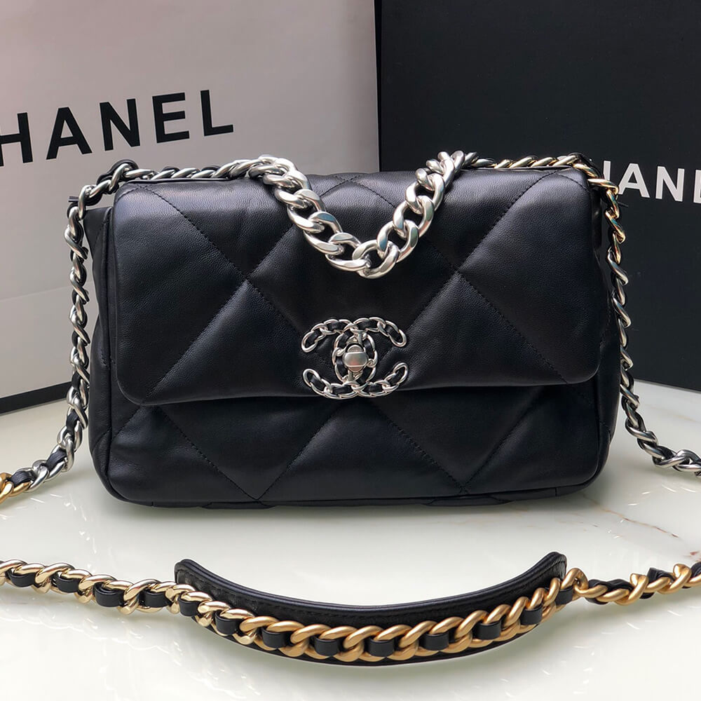 CHANEL 19 Handbag